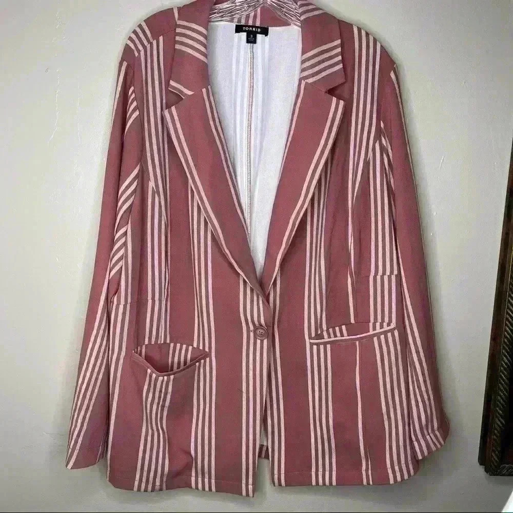 Torrid DUSTY ROSE STRIPE LONGLINE BOYFRIEND BLAZER Sz 3